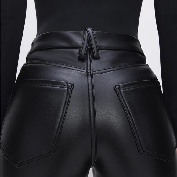 Good American Faux leather pants NWT - Picture 2 of 2